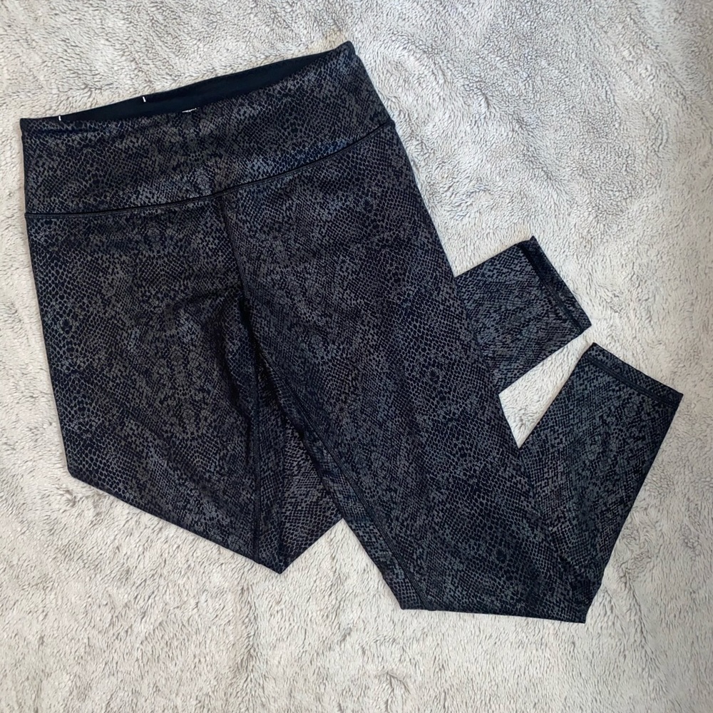 Victoria Secret Python Leggings (PINK)
